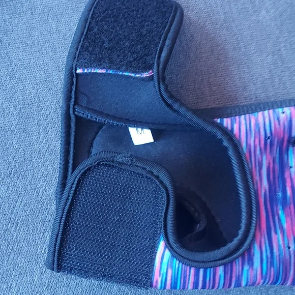 Weightlifting Gloves - Picture 3 of 7